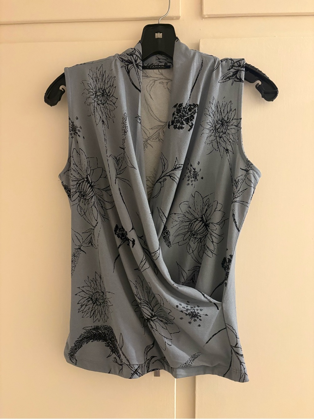 Tahari Sleeveless Grey Floral Drape Front Top